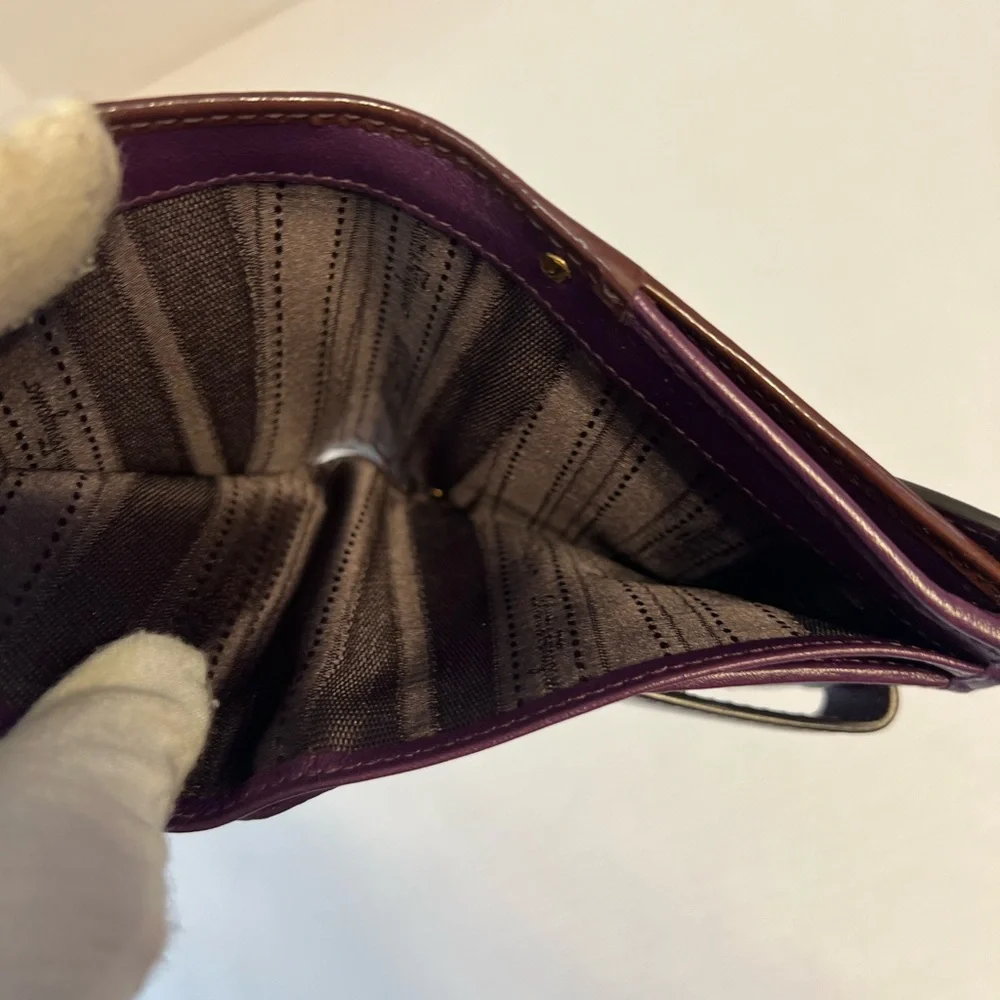 Vintage Salvatore Ferragamo Purple Patent Leather‎ Wallet